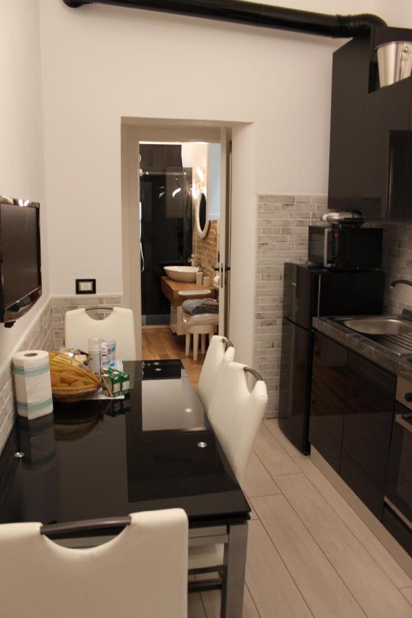 Jacuzzi Apartament By Parmacentro B&B Kültér fotó